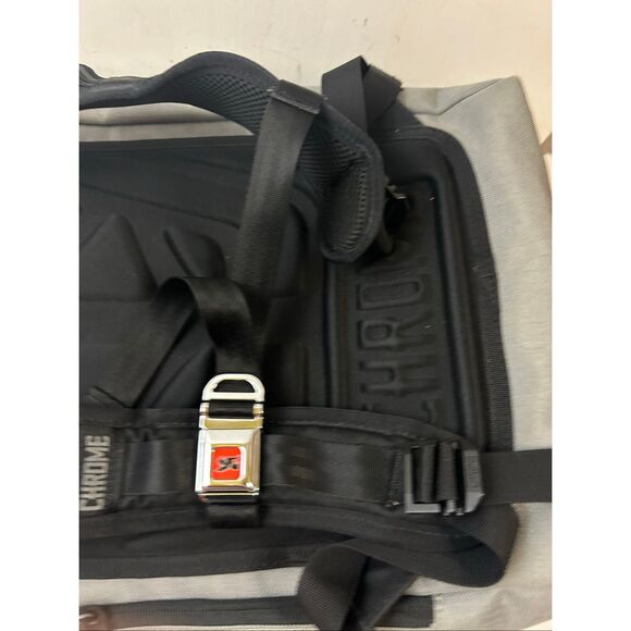 Chrome backpack Orlv 2.0 Backpack? Gray Black Buckle snap - Picture 15 of 16